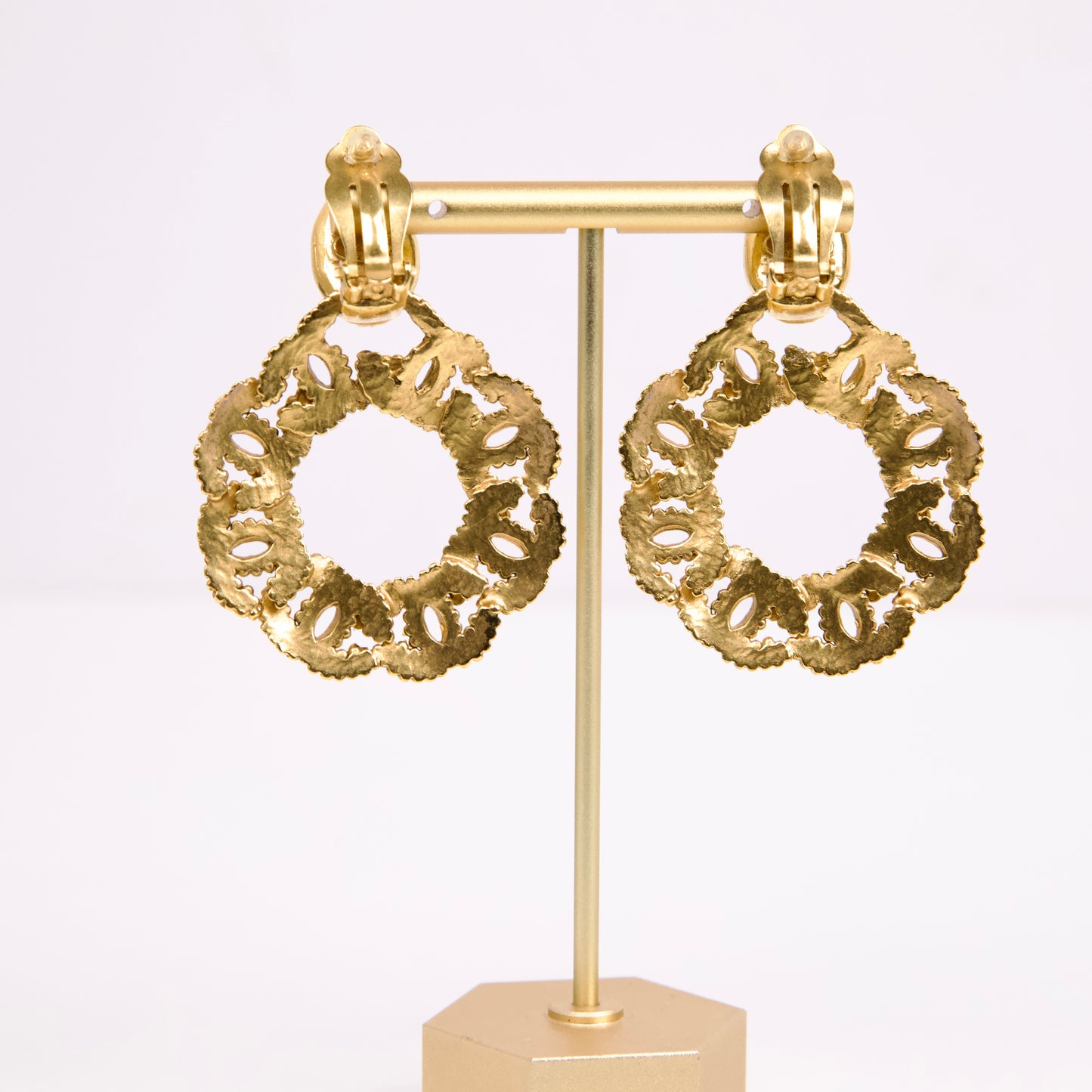 Chanel｜ Coco Mark Black Stone Vintage Earring 96A