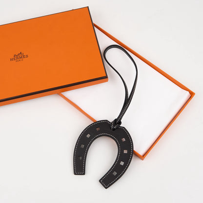 Hermes|Paddock Fer a Cheval Horse shoe Charm swift Ebene