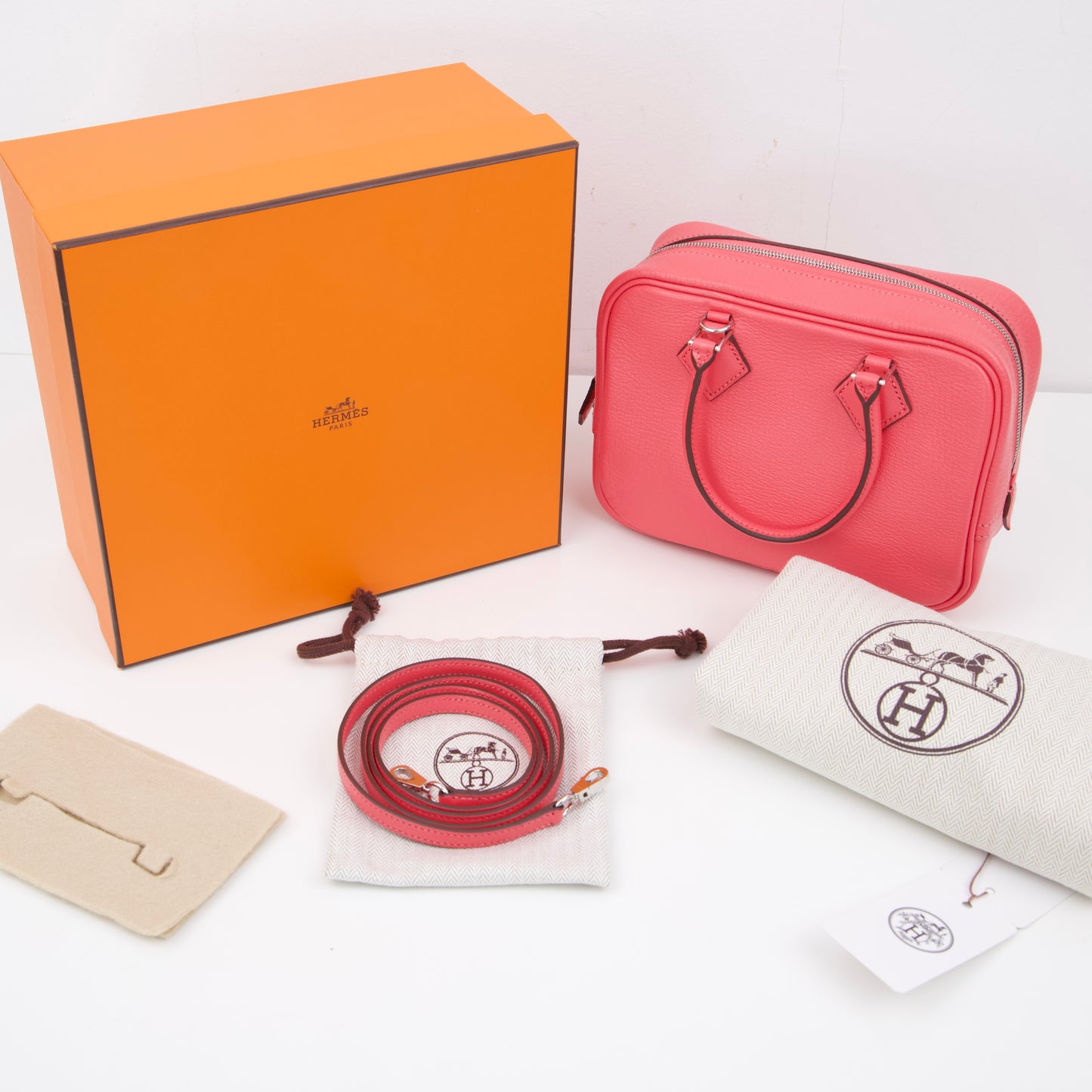 Hermes｜ Plume Mini II Handbag  Rose lipstick Cherve 2018