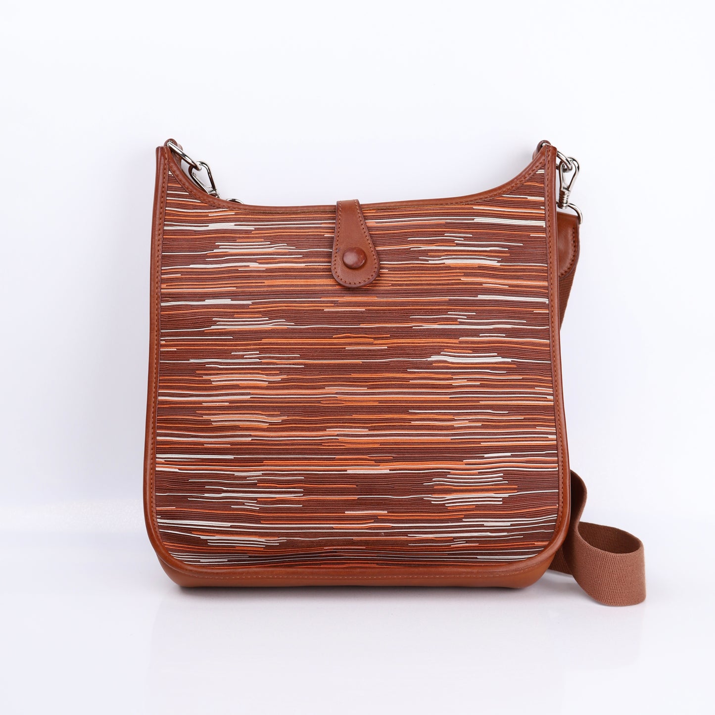 Hermes Evelyne PM in Barenia/Vibrato Fauve  2000，back view