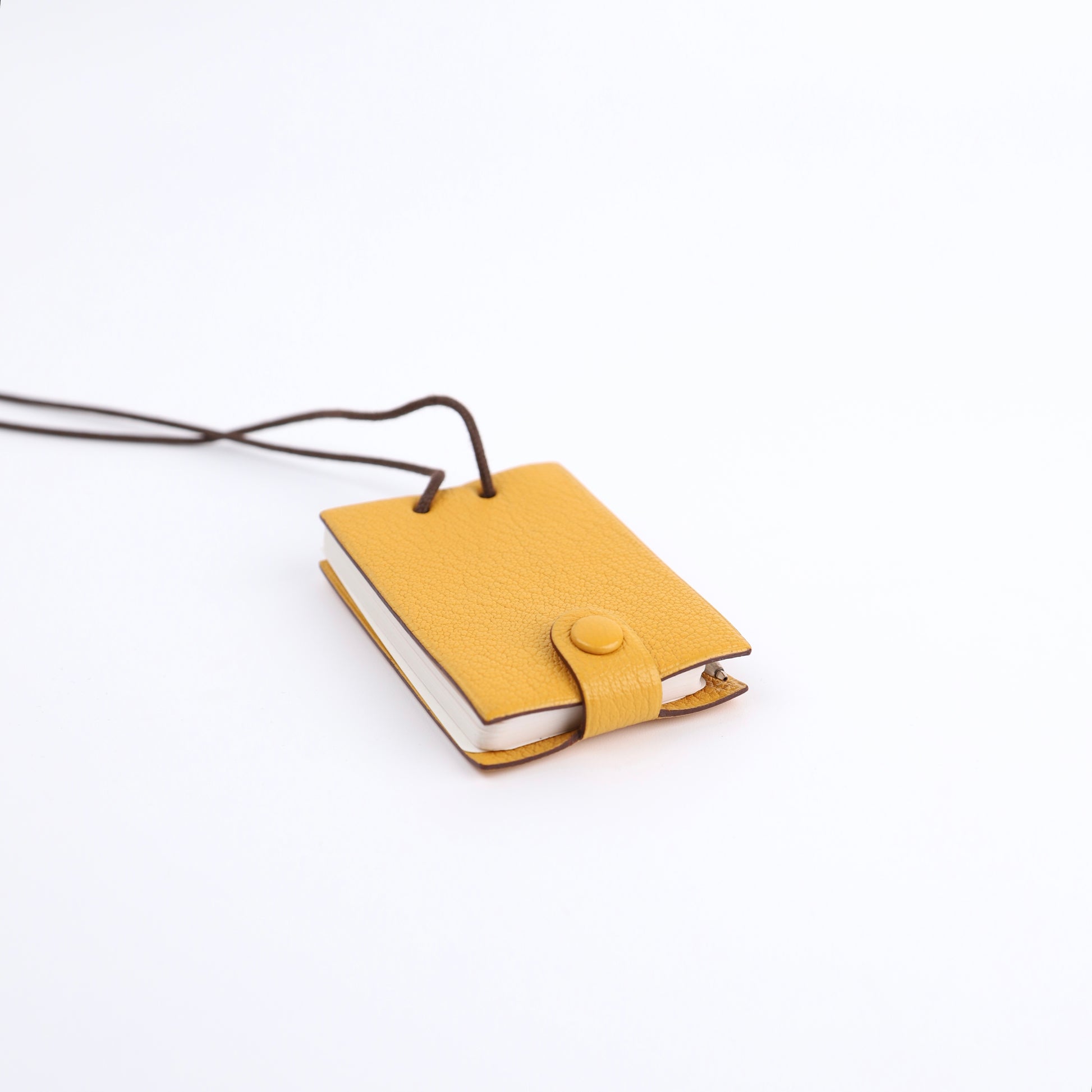 Hermes Memo Notebook with Strap/Silver Pencil in Chevre 2004，right side