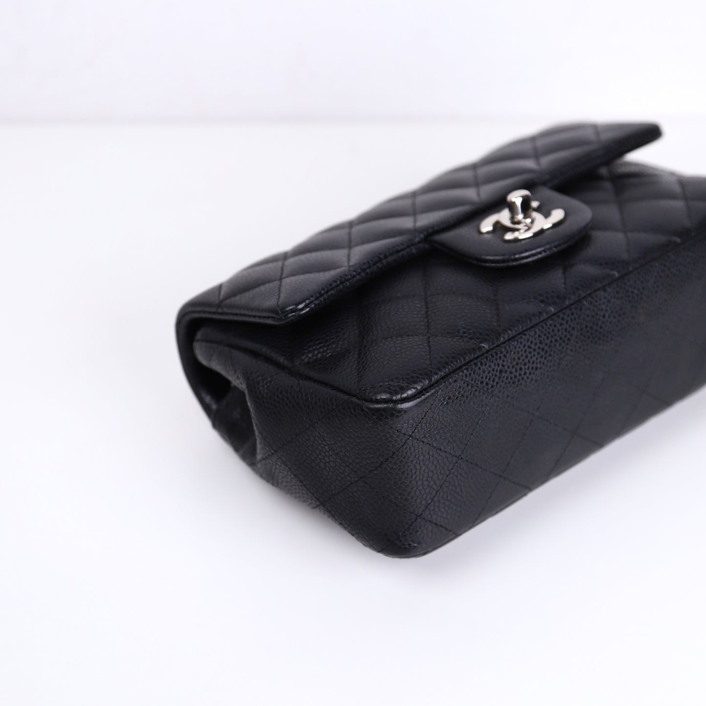 Chanel｜Classic Flap Mini Chain Shoulder bag Caviar Black