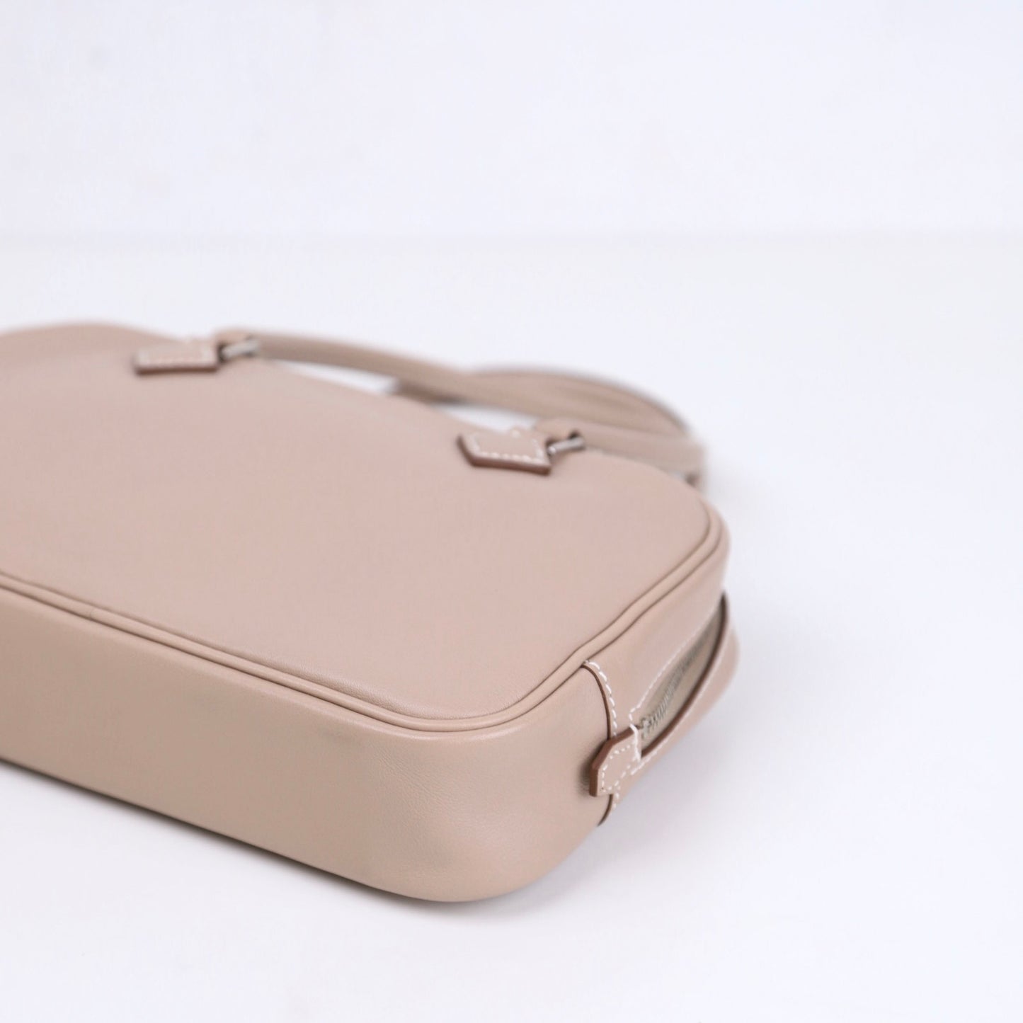 Hermes｜Plume elan 22 Handbag Argile swift 2012