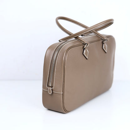 Hermes Plume elan 28 Handbag in Etoupe Chevre/Mysore 2016, right side
