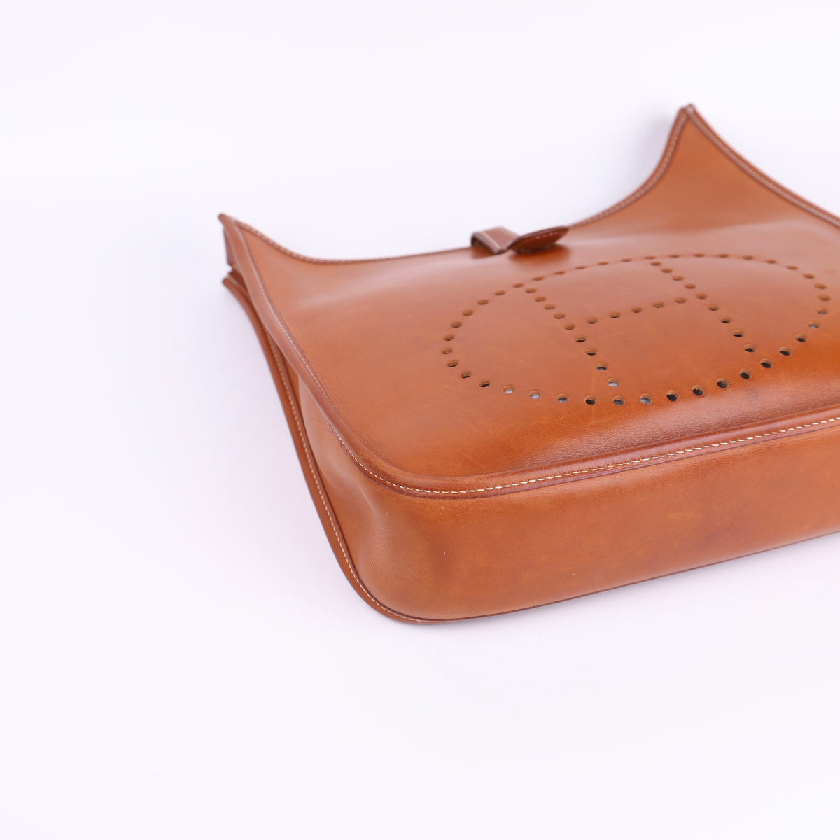 Hermes Evelyne PM in Barenia Fauve 2000 PHW,corner1