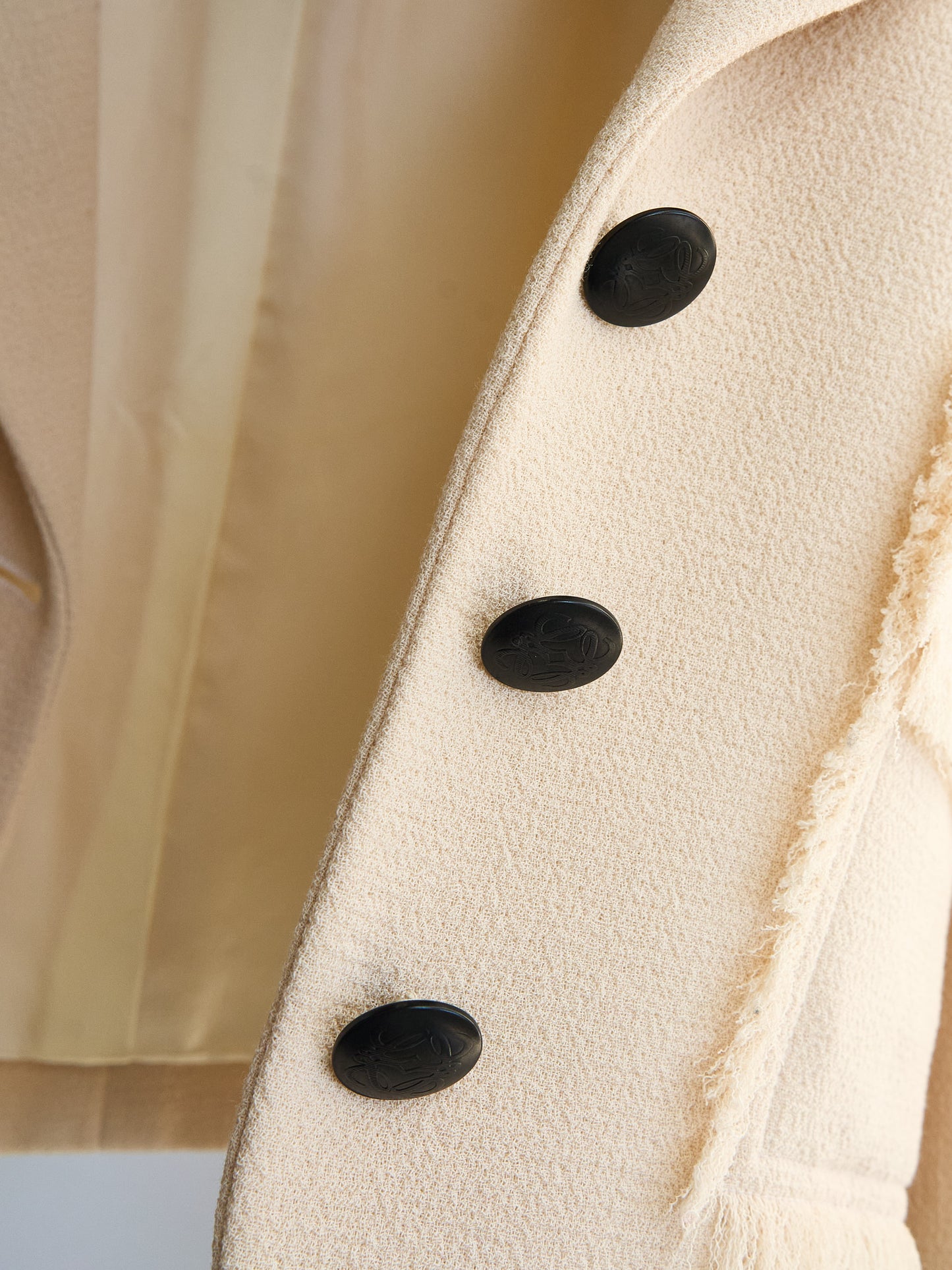 Loewe| beige Blazer&Skirt Setup