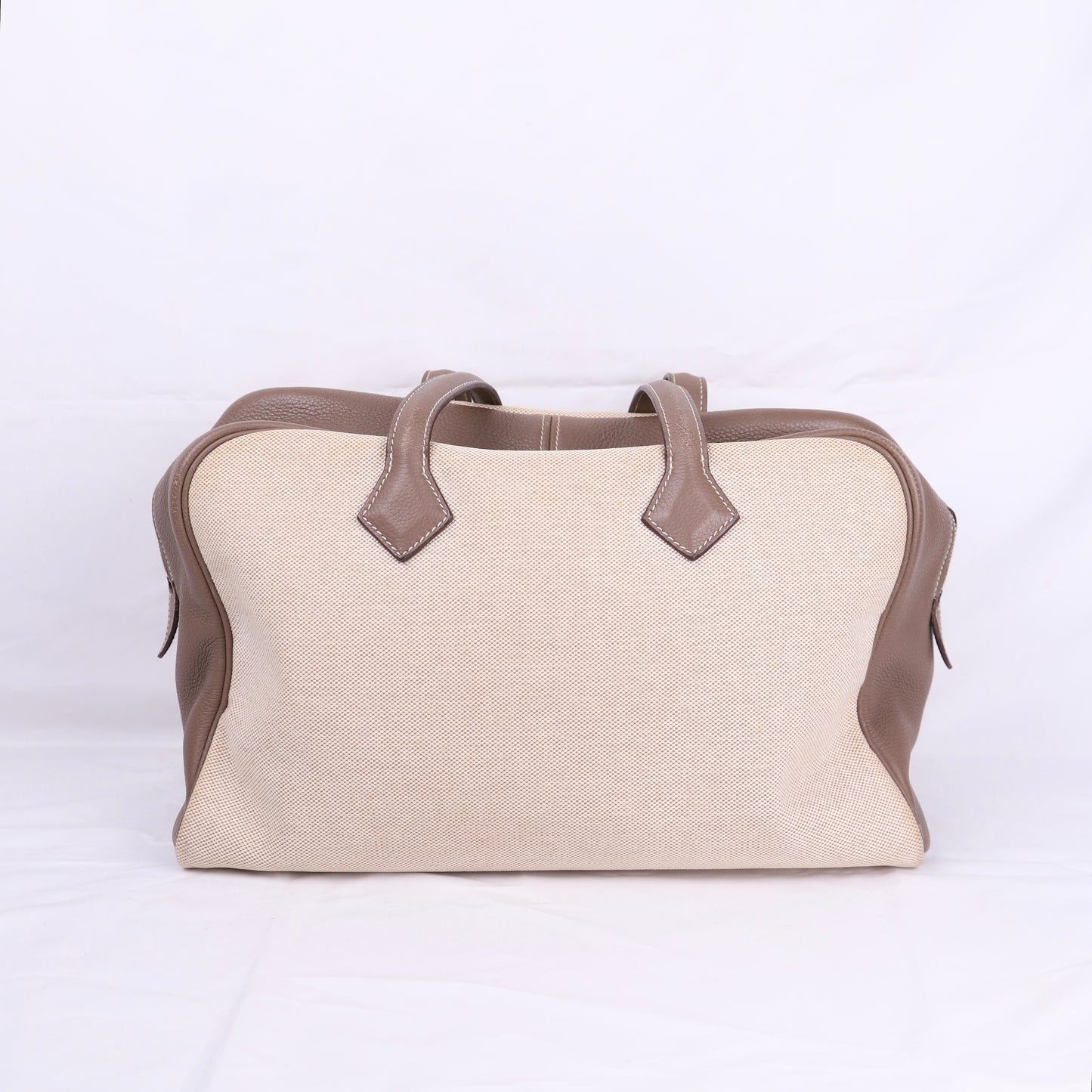 Hermes Victoria 35 Handbag in Taurillon Clemence/Toile Etoupe ,front view 1 