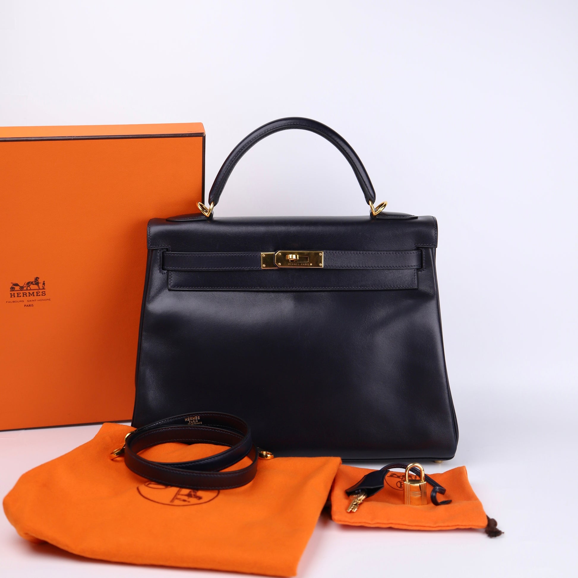 Hermes Kelly 32 in Box Calf Blue Marine 2000, full view