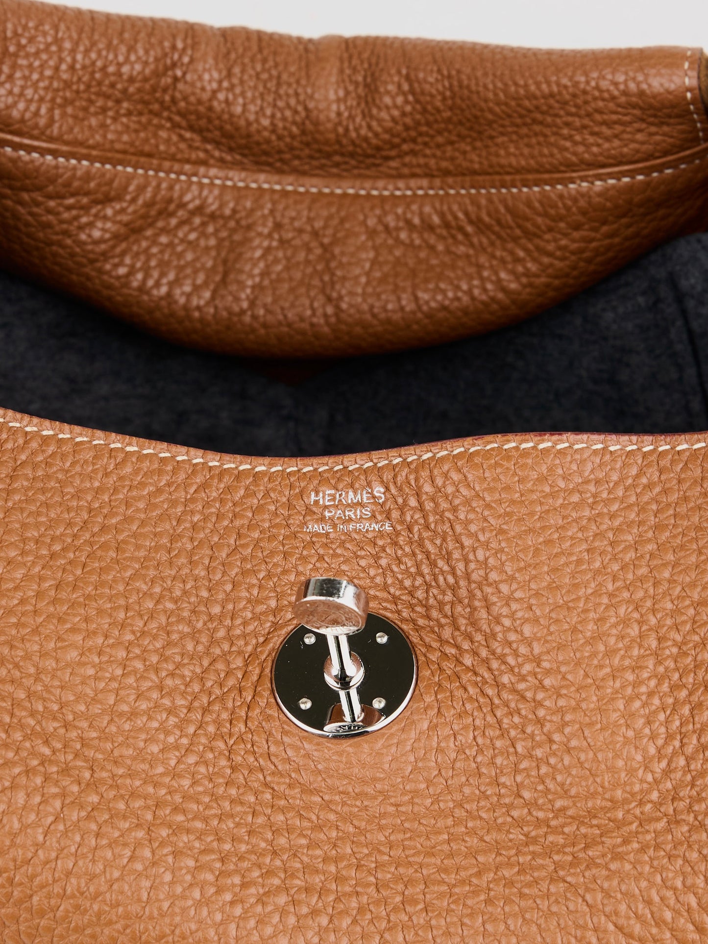 Hermes｜ Lindy 30 Shoulder bag Gold Taurillon Clemence 2014