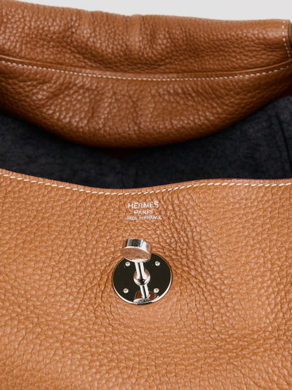 Hermes｜ Lindy 30 Shoulder bag Gold Taurillon Clemence 2014
