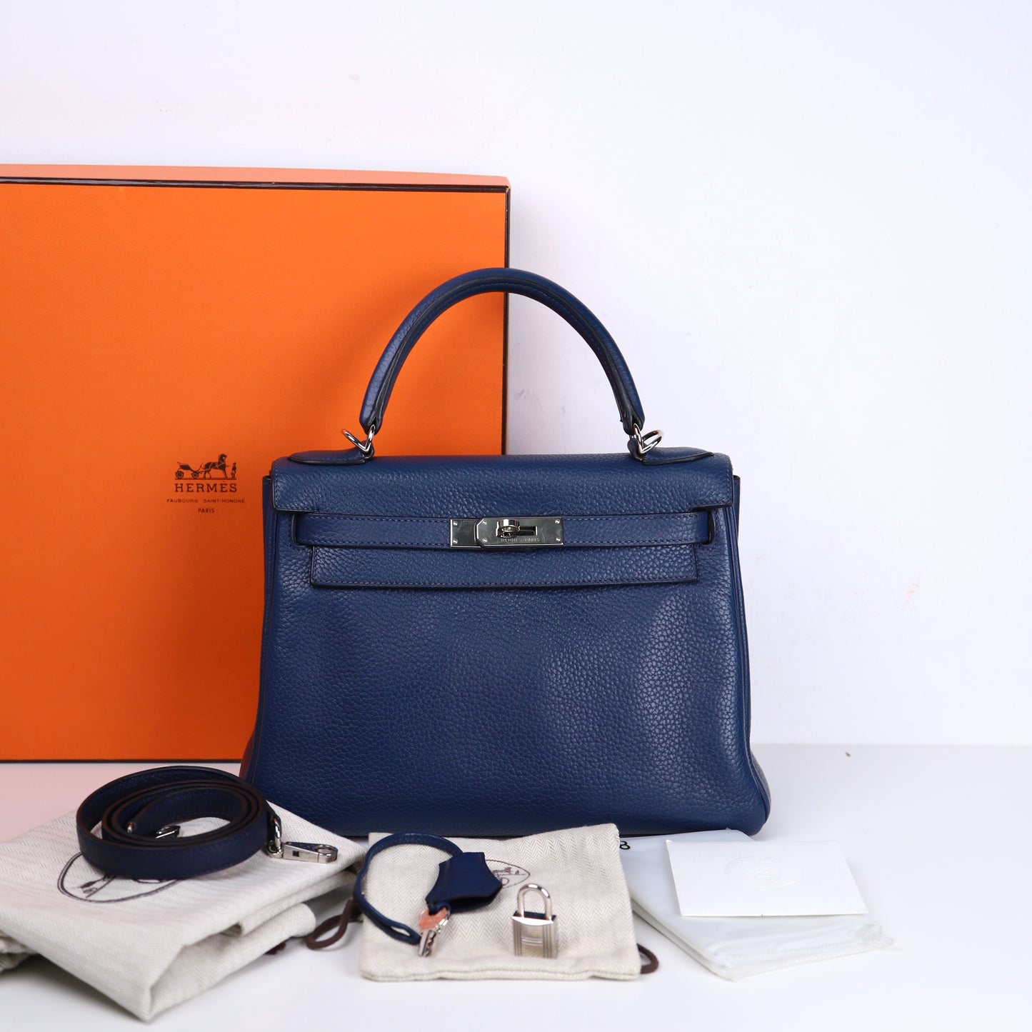 Hermes｜ Kelly 28 Handbag Togo Prussian Blue 2009