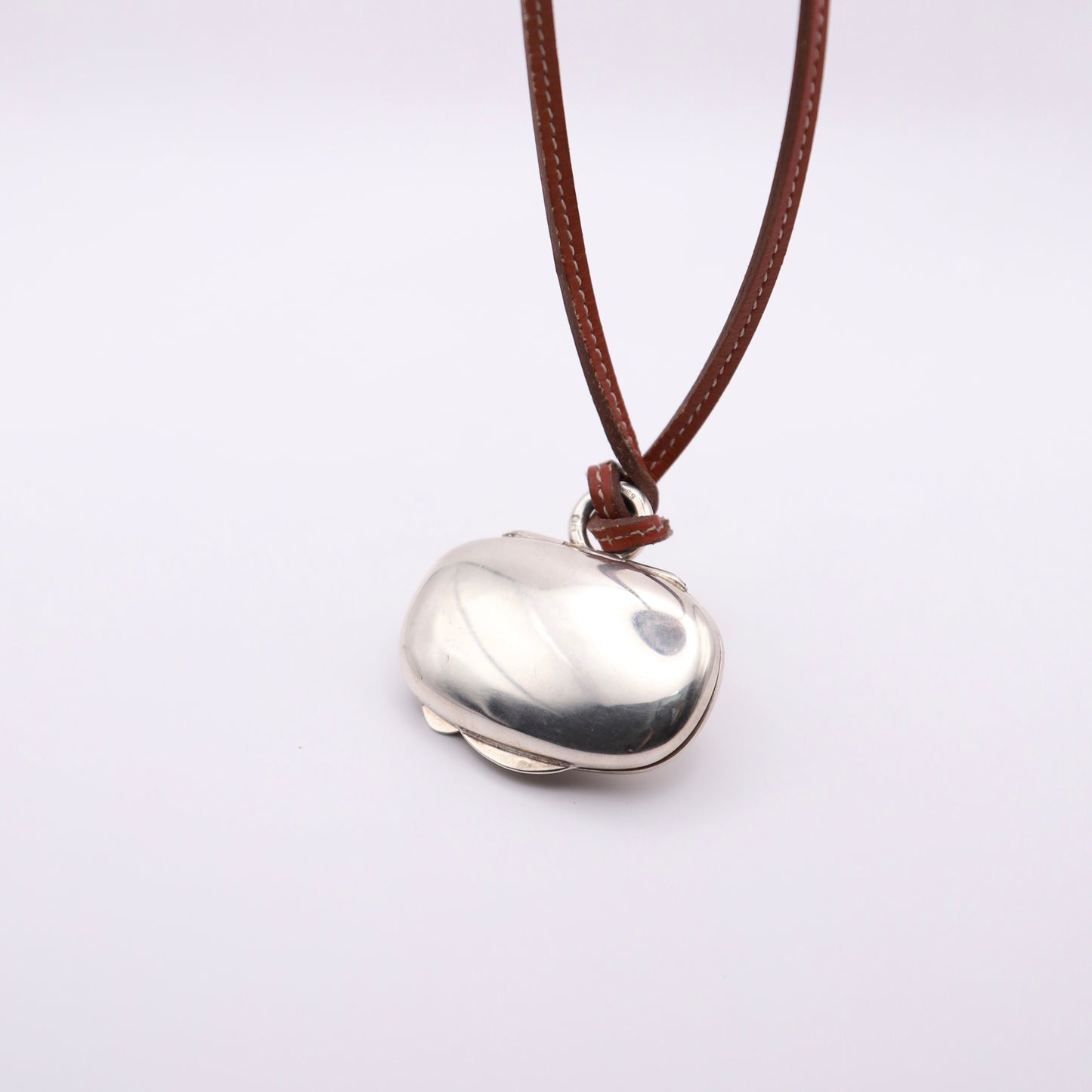 Hermes Silver 925 Pill Case Necklace，front view