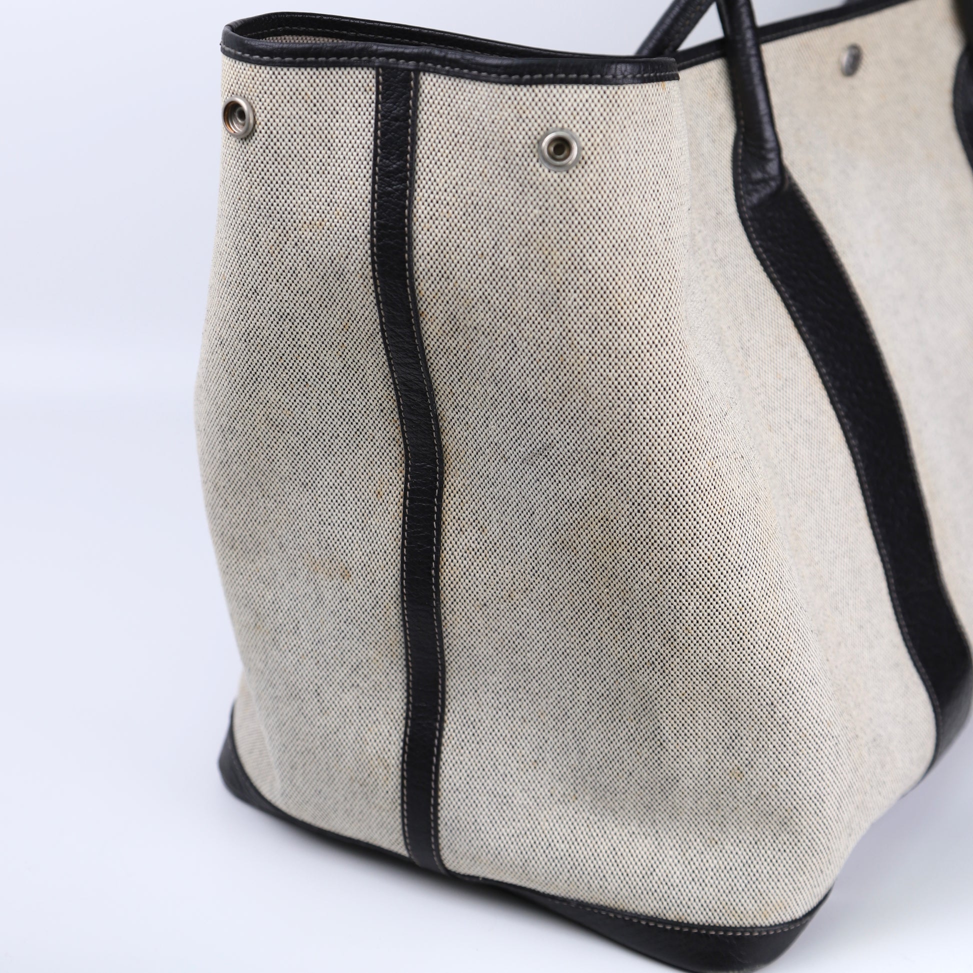 Hermes Garden Party GM Handbag in Buffalo Toile Noir / Naturel 2002, left side