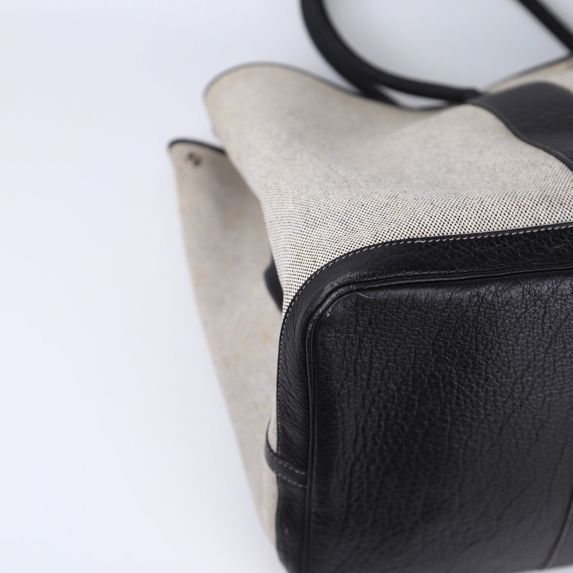 Hermes Garden Party GM Handbag in Buffalo Toile Noir / Naturel 2002, corner1