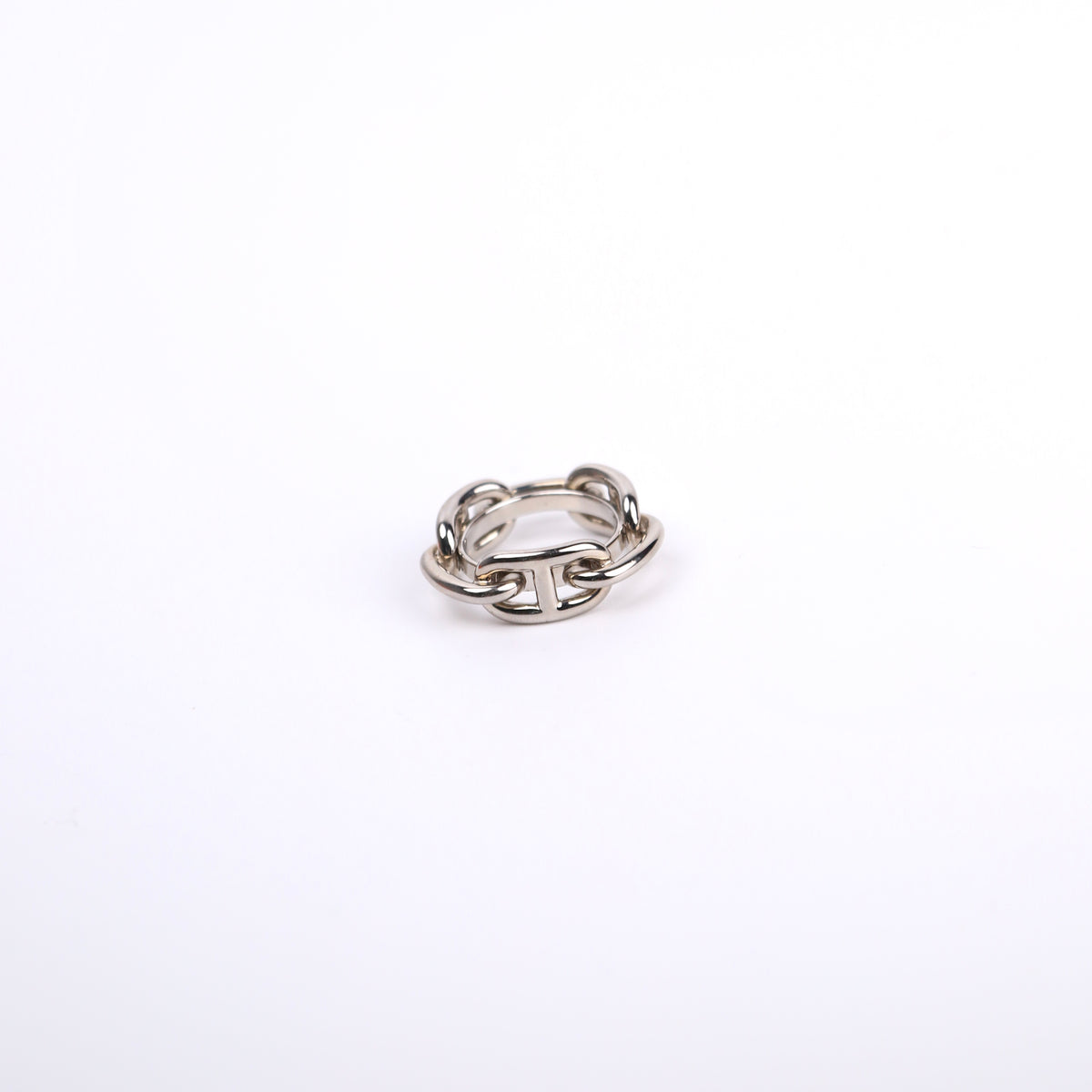 Hermes Sliver Metal Chaine Dancre Ring scarf, left side