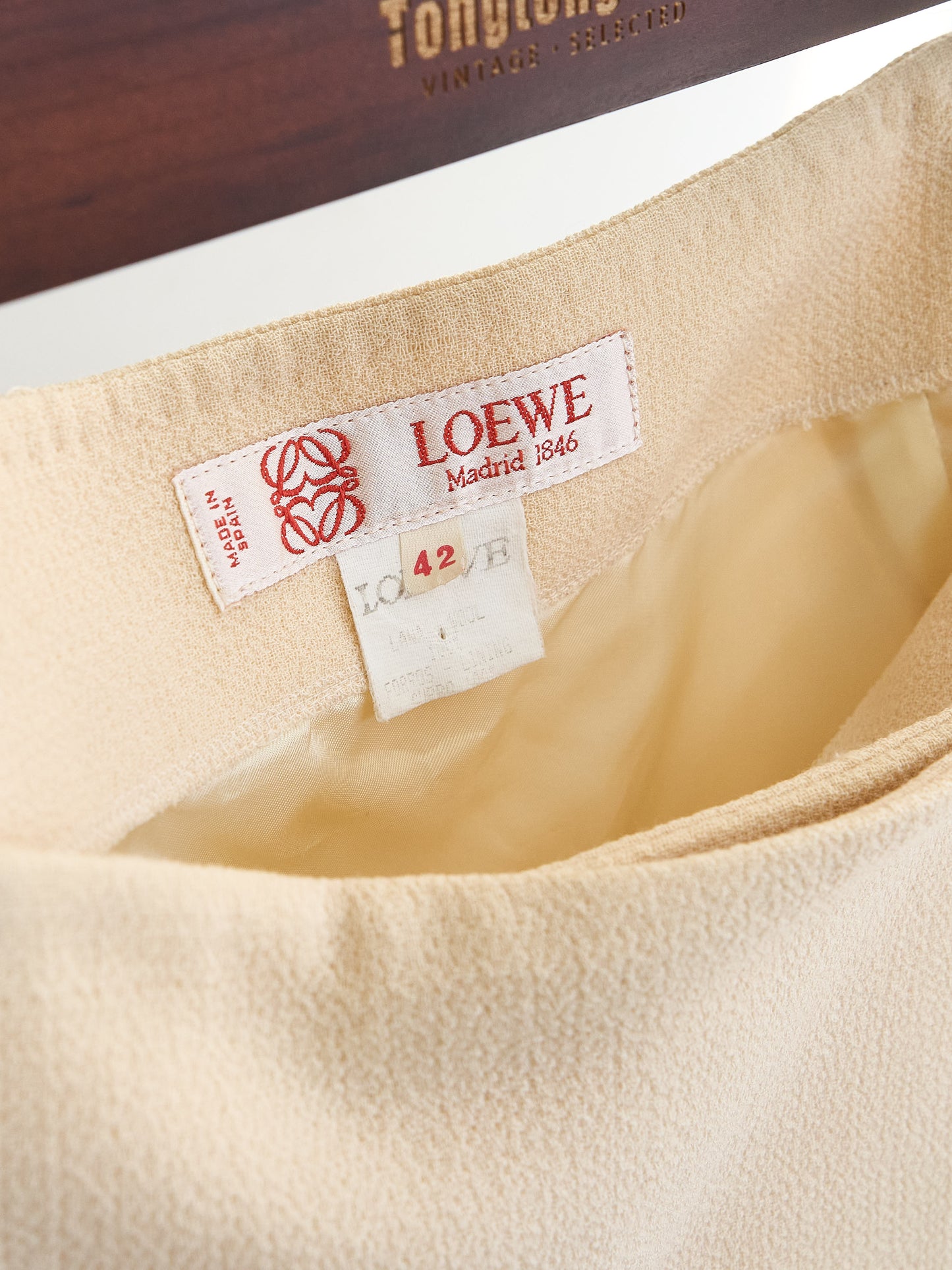 Loewe| beige Blazer&Skirt Setup