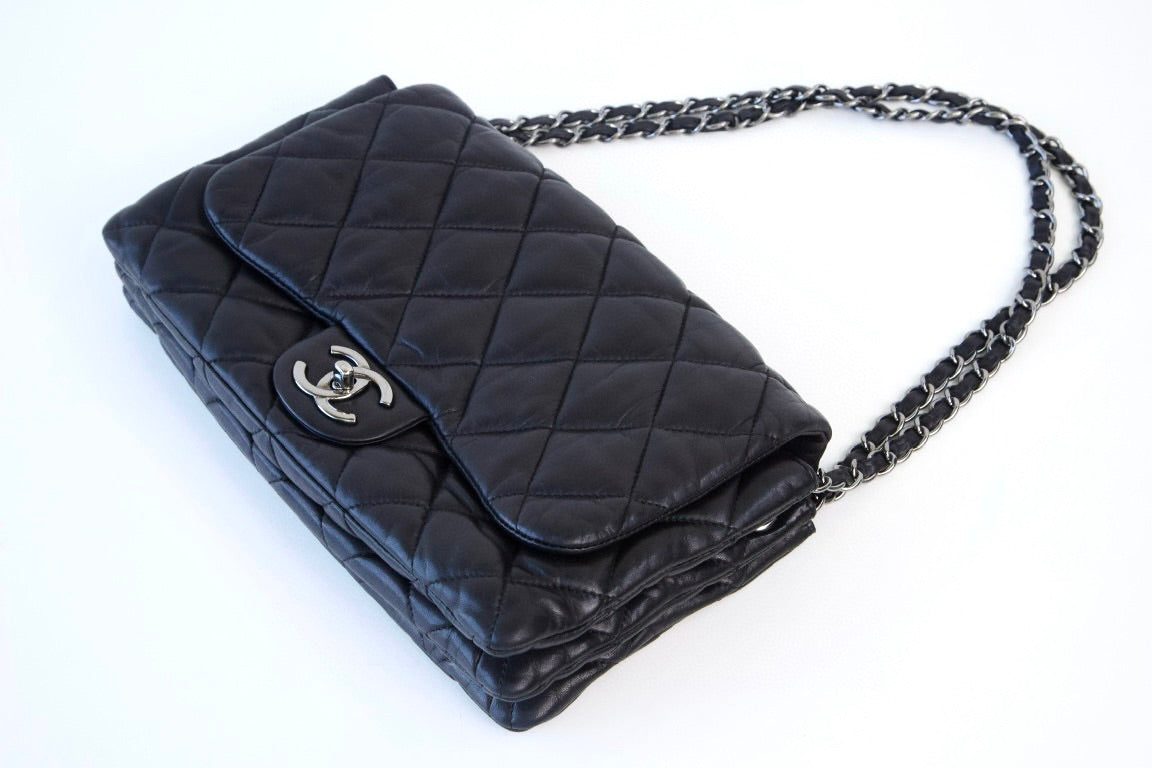 Chanel |Chain Shoulder Bag Black