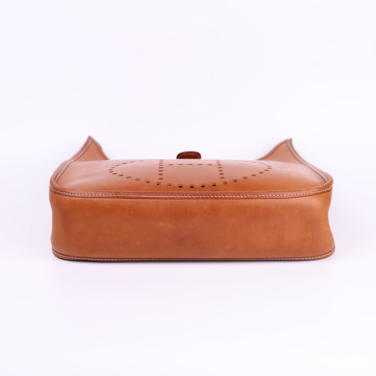 Hermes Evelyne PM in Barenia Fauve 2000 PHW,bottom