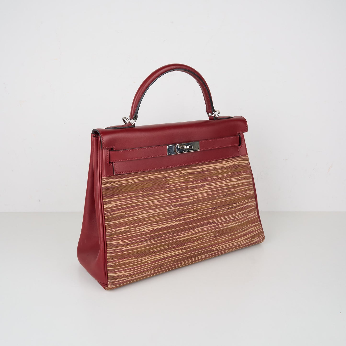 Hermes｜ Kelly 32 Handbag  Box  Calf  Vibrato 2002