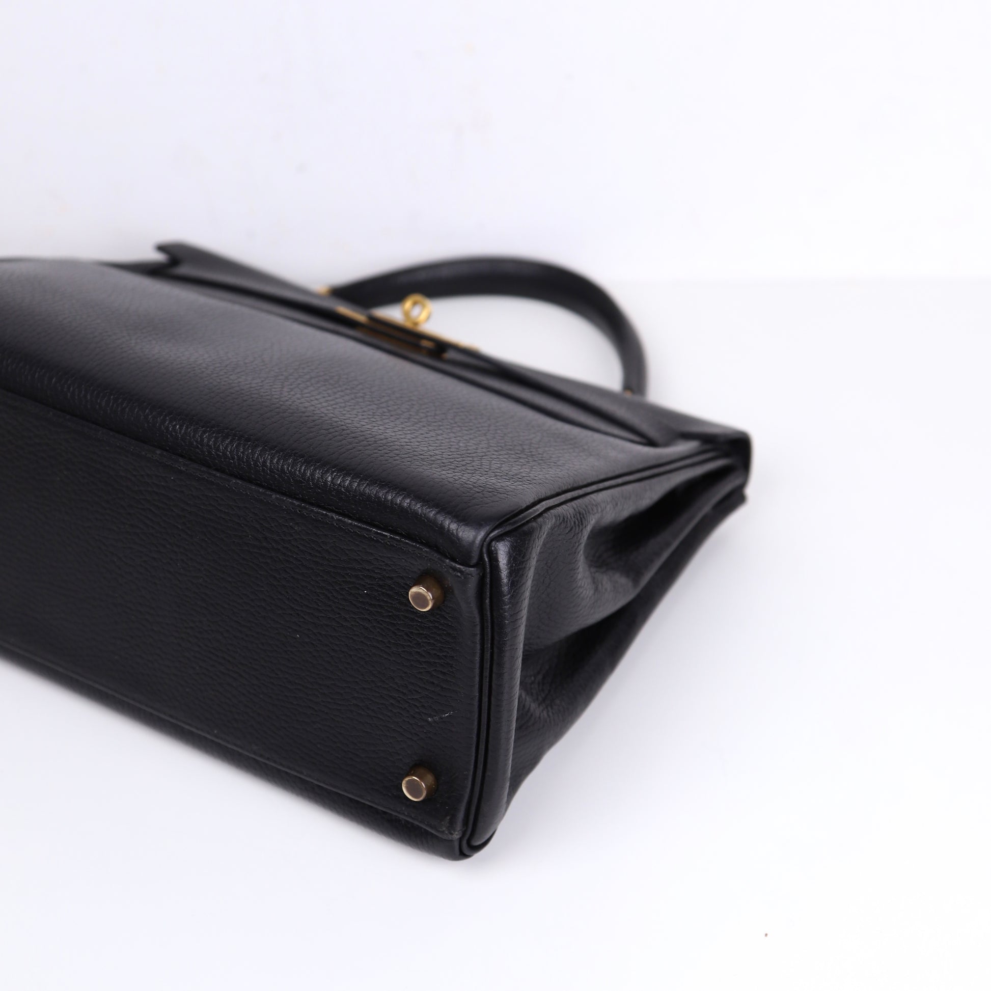 Hermes Kelly 32 Handbag in Vachette Ardennes  Black 1991，corner2