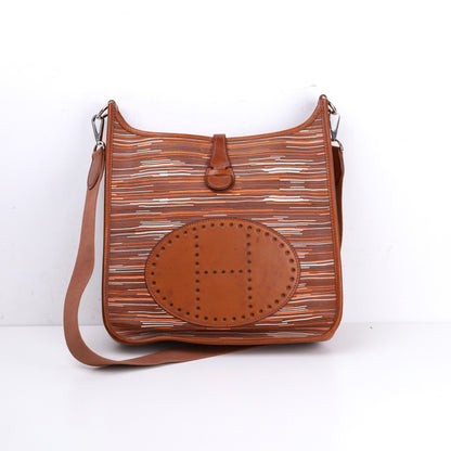 Hermès Evelyne PM brown shoulder bag overall view, Rank B pre-owned condition