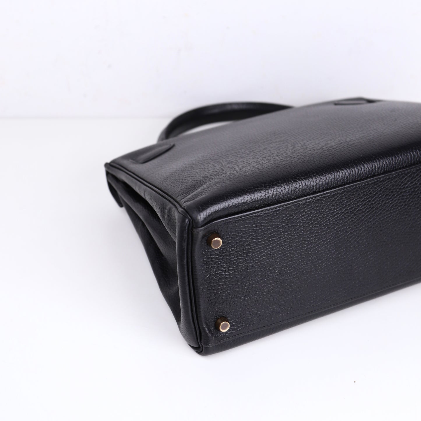 Hermes Kelly 32 Handbag in Vachette Ardennes  Black 1991，corner3