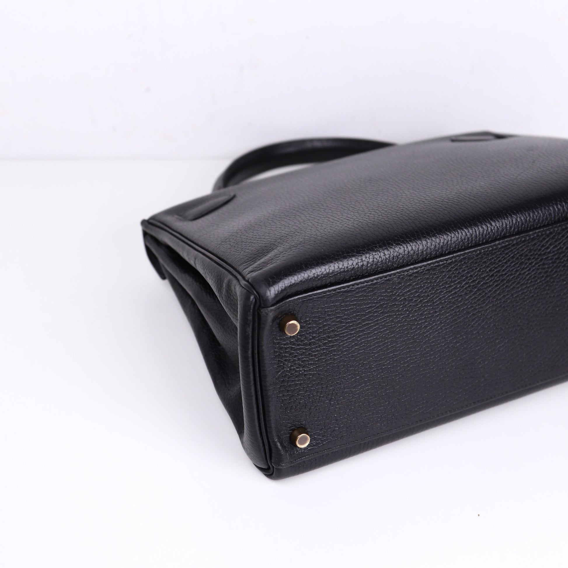 Hermes Kelly 32 Handbag in Vachette Ardennes  Black 1991，corner3