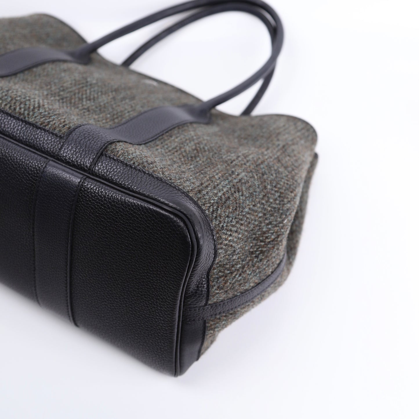 Hermes Limited Garden Party PM in Wool/Buffalo 2003， corner2