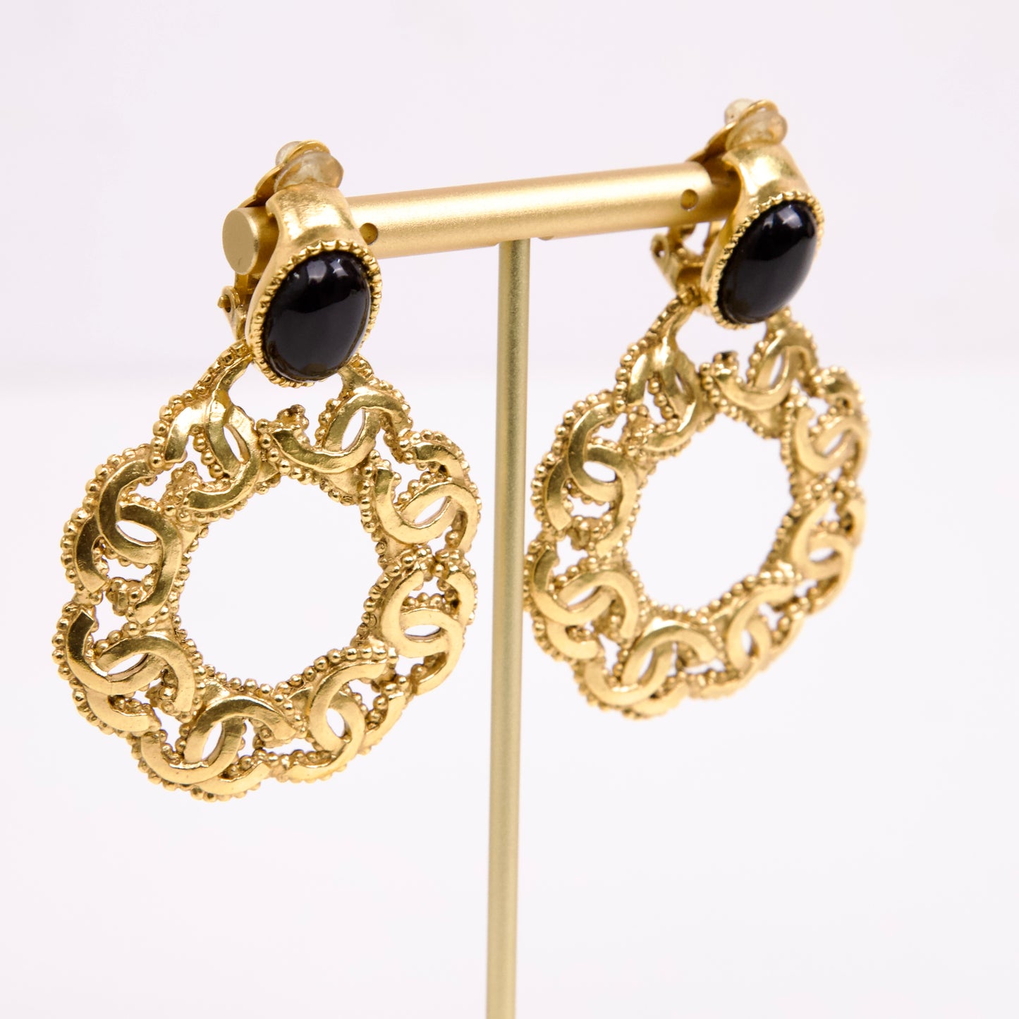 Chanel｜ Coco Mark Black Stone Vintage Earring 96A