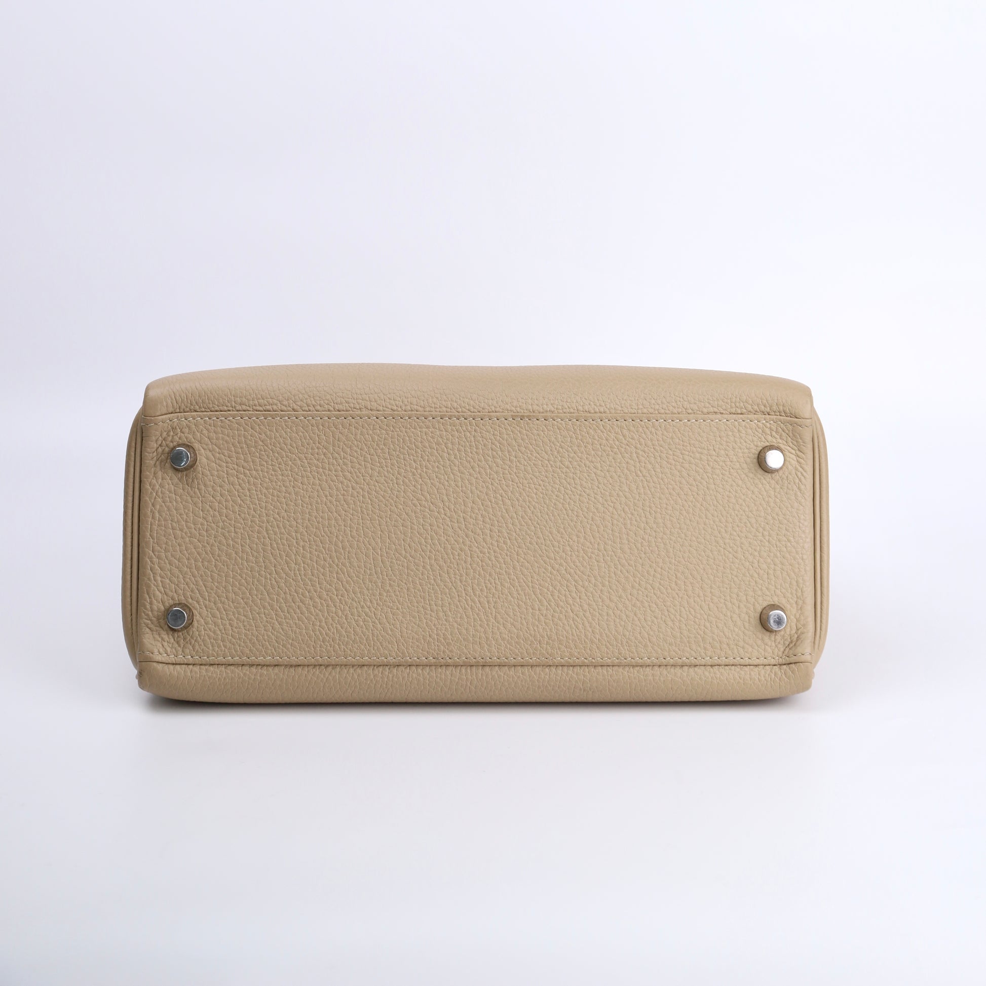Hermes Kelly 28 Handbag in Togo Trench 2017，bottom
