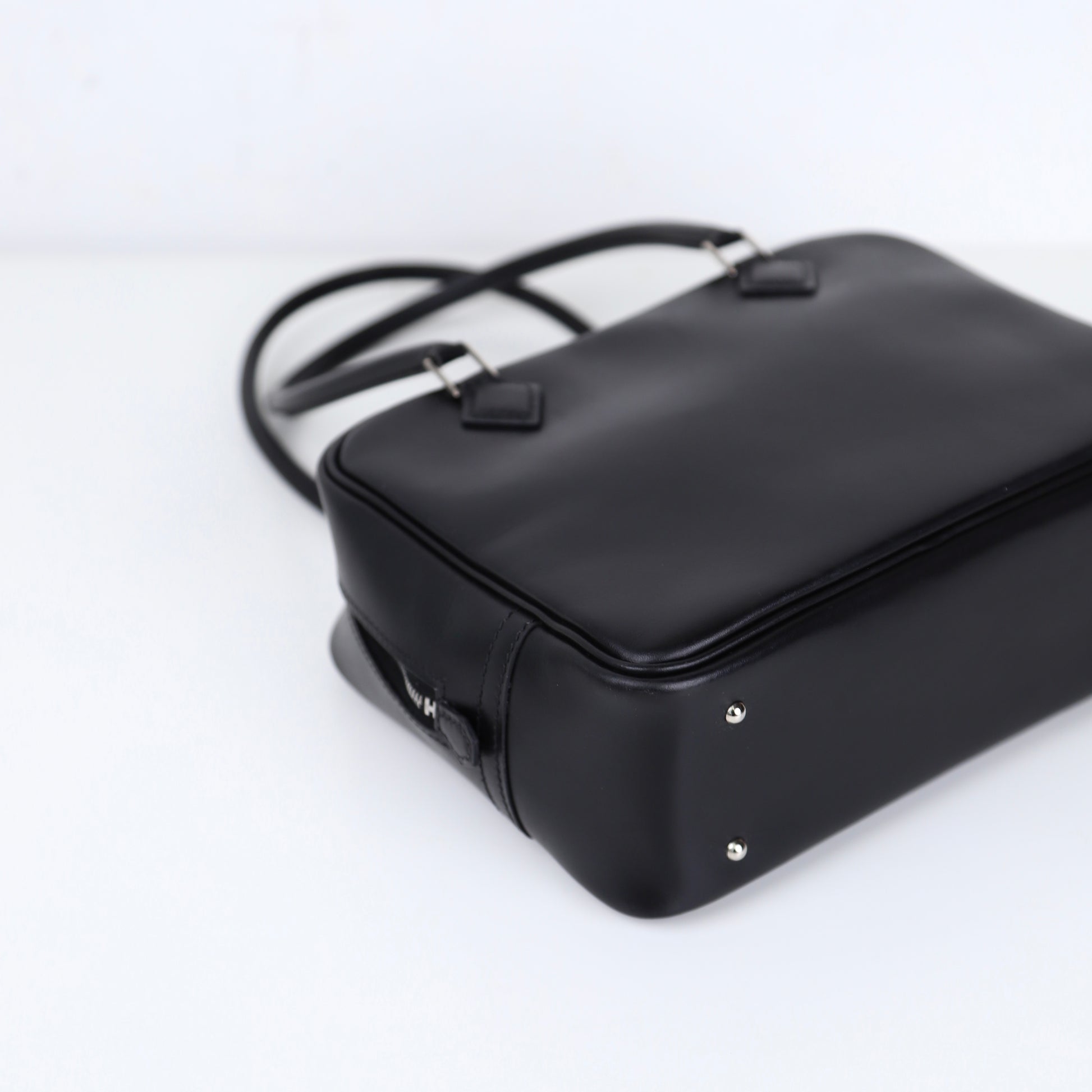 Hermes Plume Mini  Handbag in Box Calf Black 2002, corner1