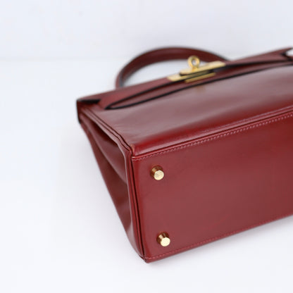 Hermes Kelly 28 Handbag in Box calf  Rouge H 2001, corner1