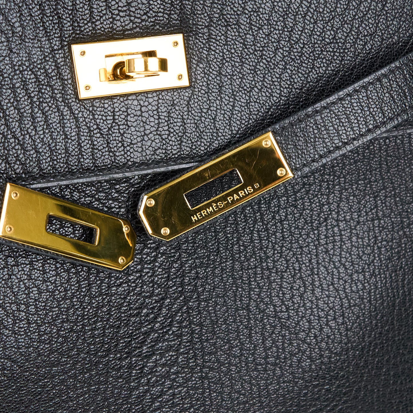 Hermes｜ Kelly 32 Handbag Black Cherve  2003