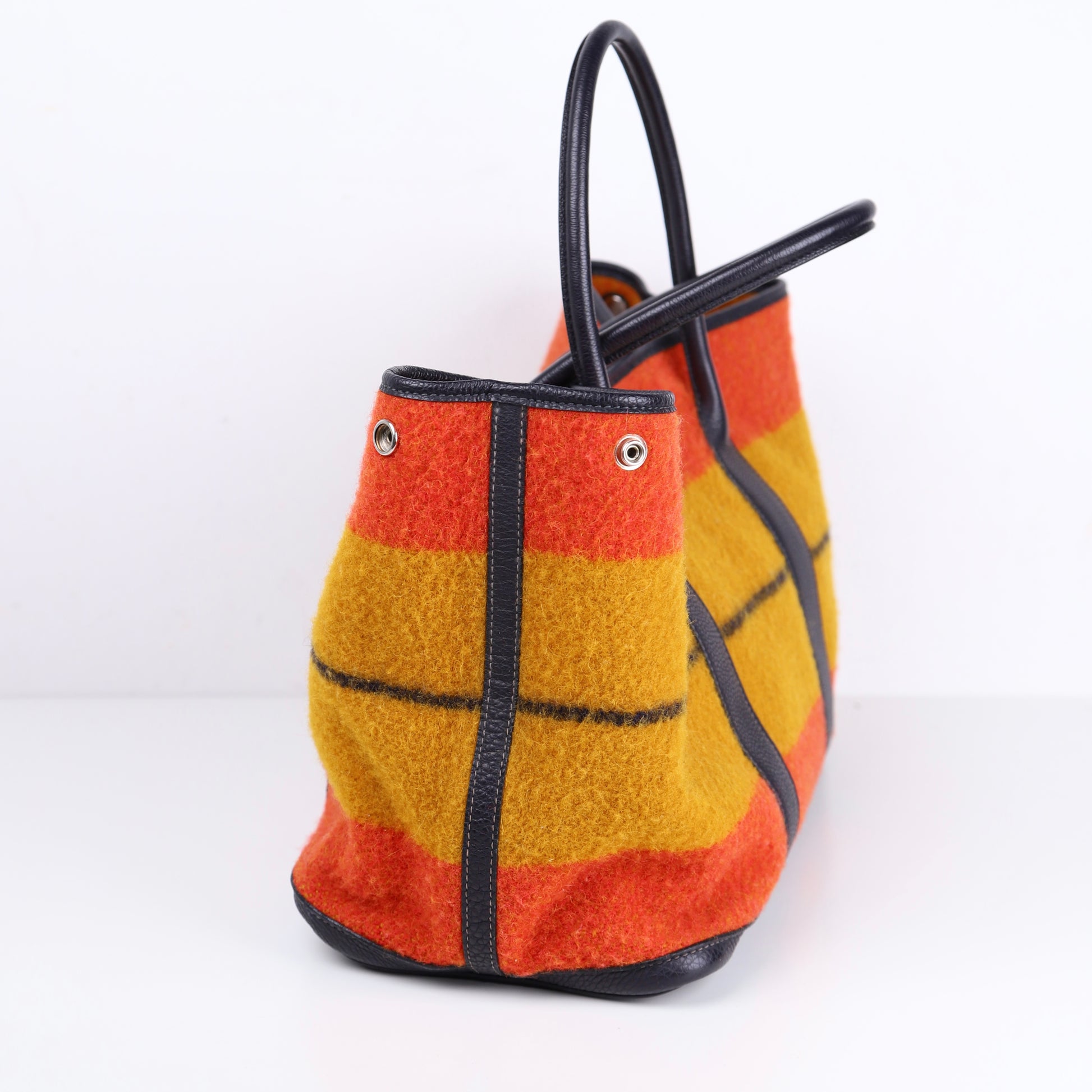 Hermes  Limited Garden Party PM Wool Handbag，right side