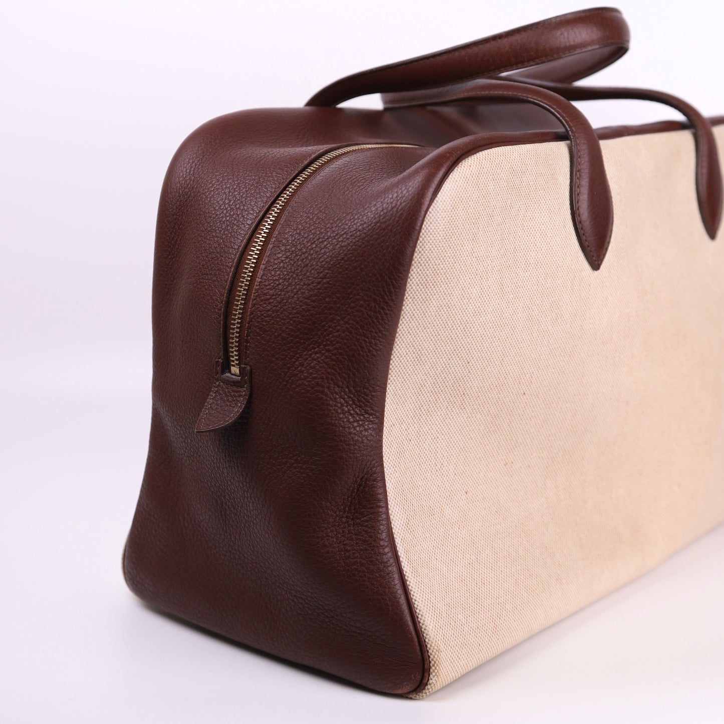 Hermes Victoria 43 Handbag in Togo/Canvas Chocolat，right side