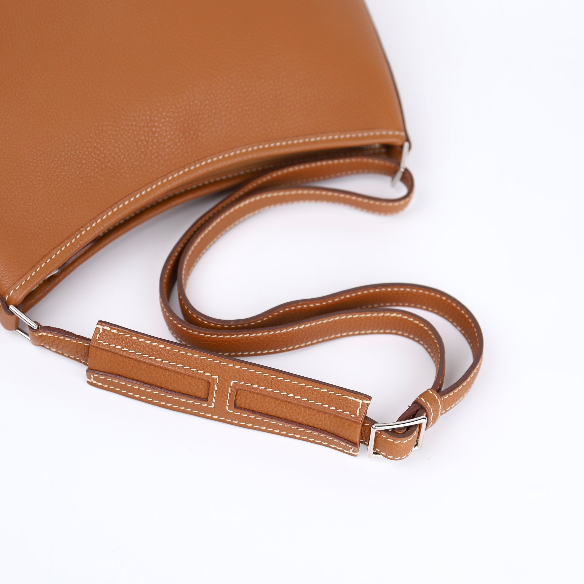 Hermes Berlingot Shoulder Bag in Togo Gold 2002, shoulder strap 