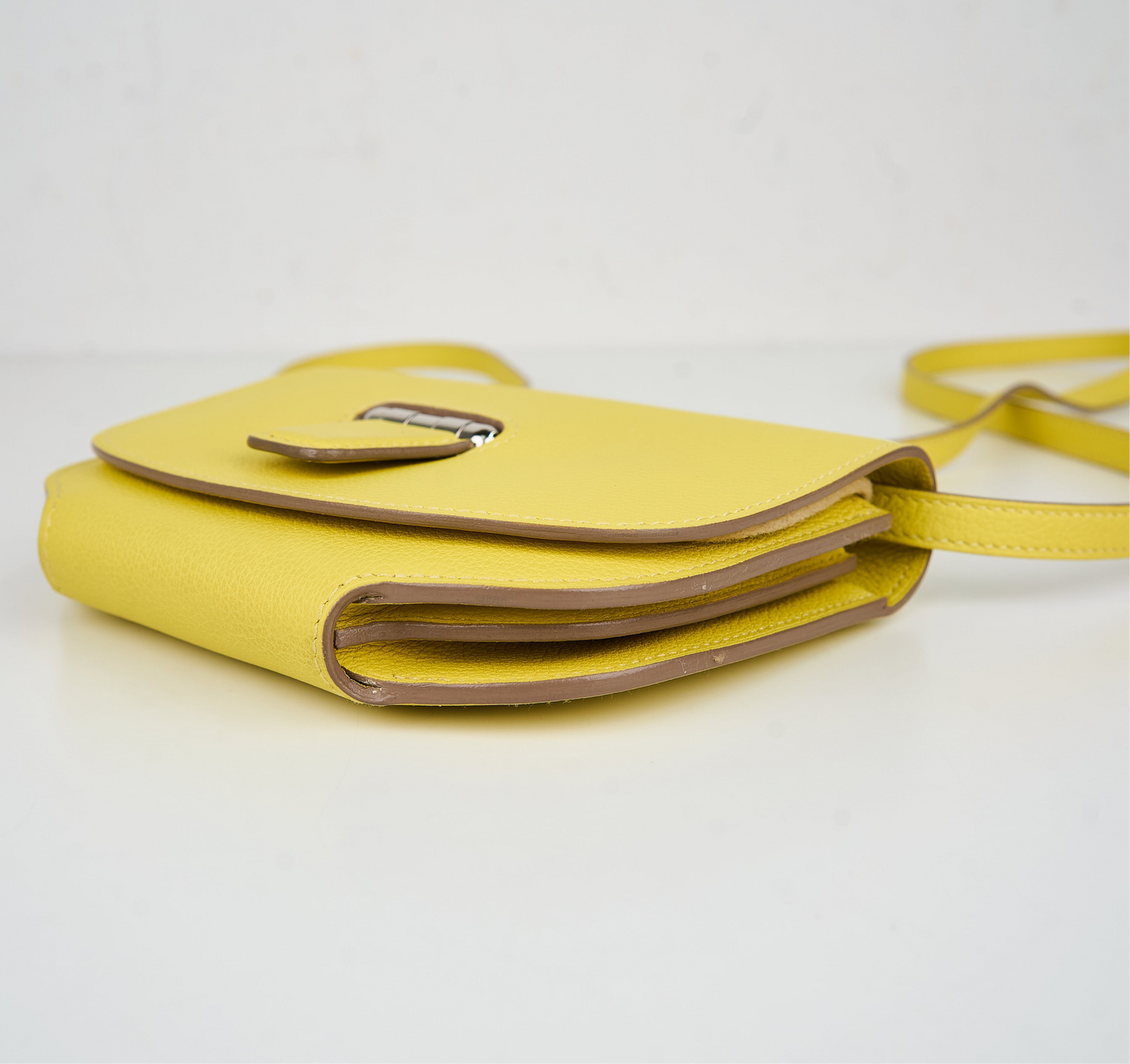Hermes｜ Convoyeur shoulder bag  Lime Evercolor 2017
