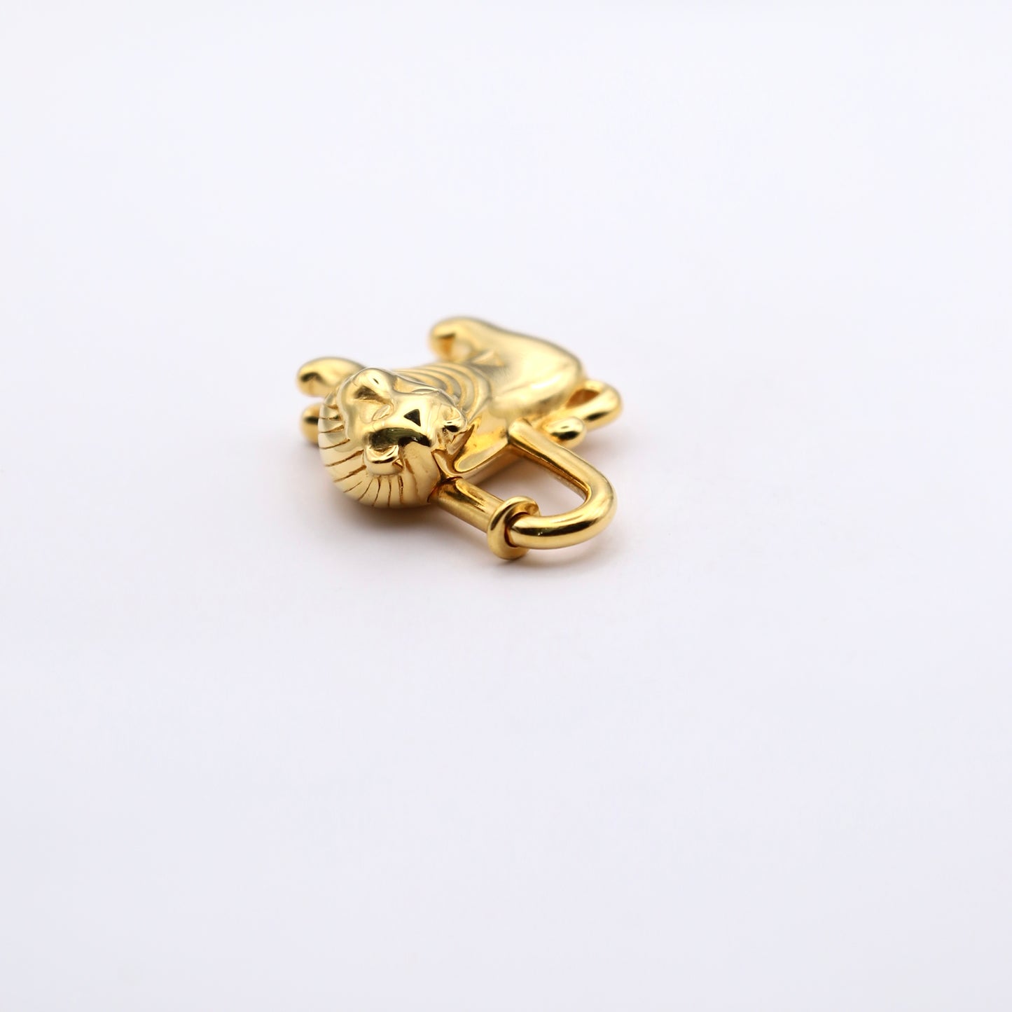 Hermes 1997 Limited Lion Cadena Padlock Gold Plated， upside