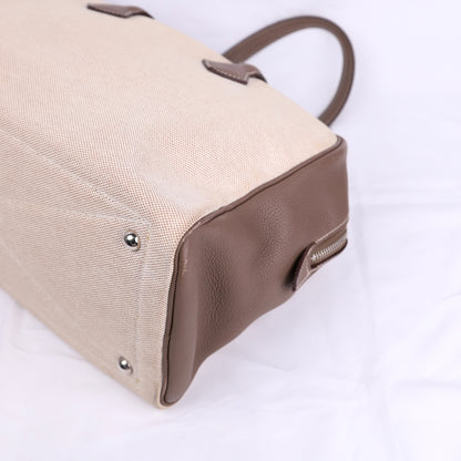 Hermes Victoria 35 Handbag in Taurillon Clemence/Toile Etoupe ,corner 2