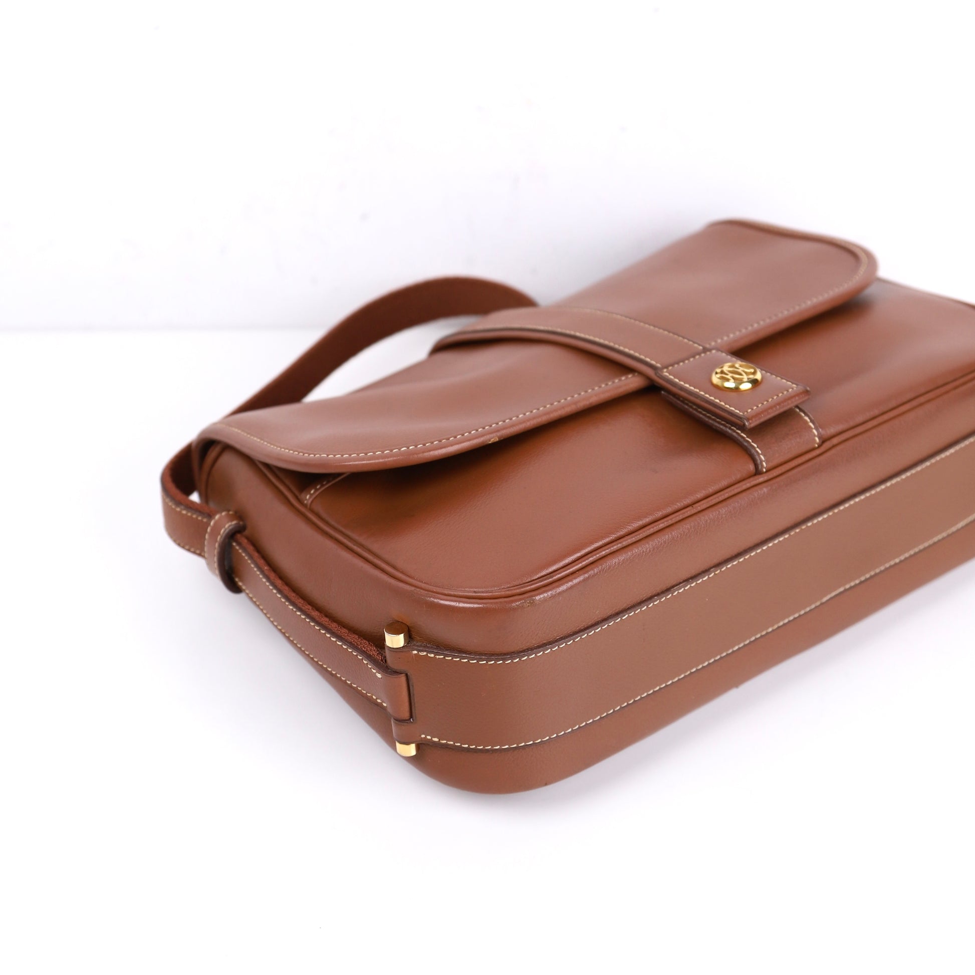 Hermes Noumea Shoulder Bag in Novillo Noisette 1985, corner1