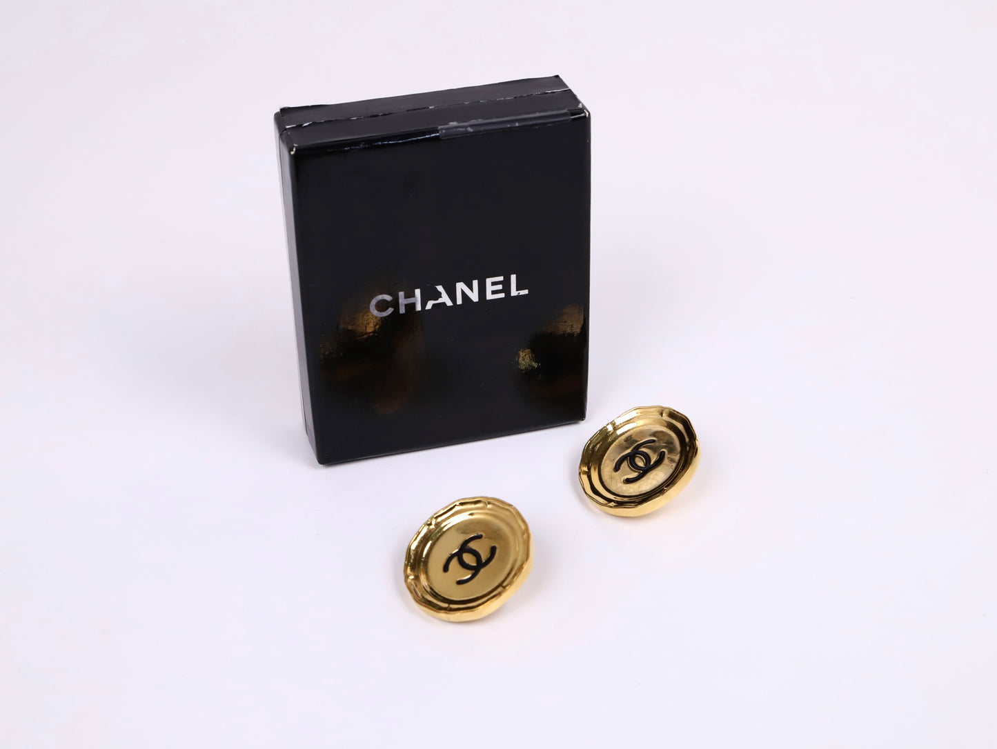 Chanel｜Vintage  Earrings CC logo 1990