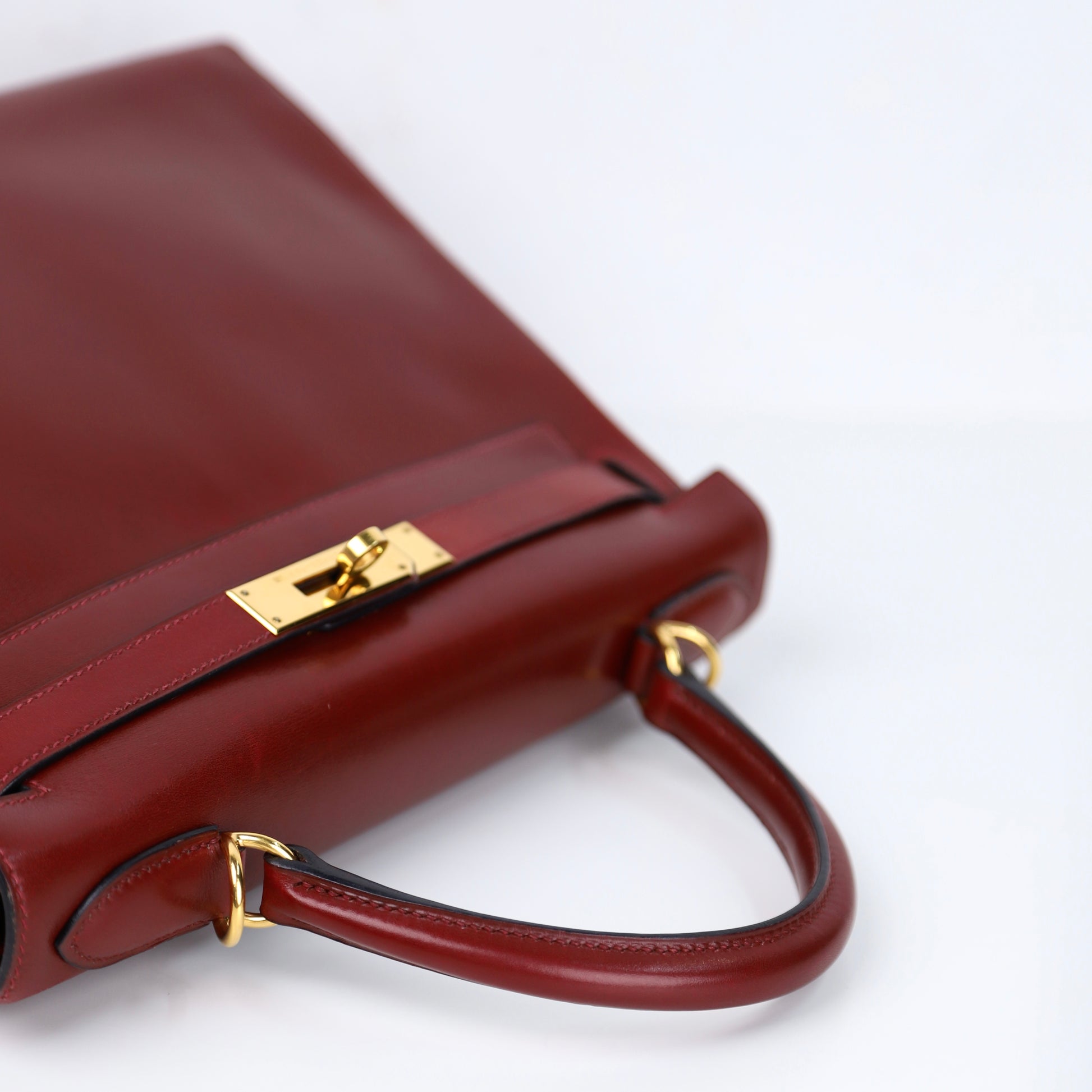 Hermes Kelly 28 Handbag in Box calf  Rouge H 2001,handle