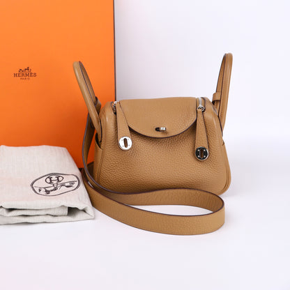 Hermes Lindy Mini in Biscuit Taurillon Clemence Shoulder Bag 2023, full view