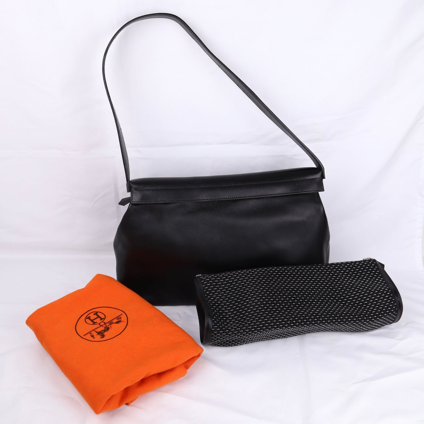 Hermes Yeoh Bag Shoulder bag in Gulliver Black 2001, full view