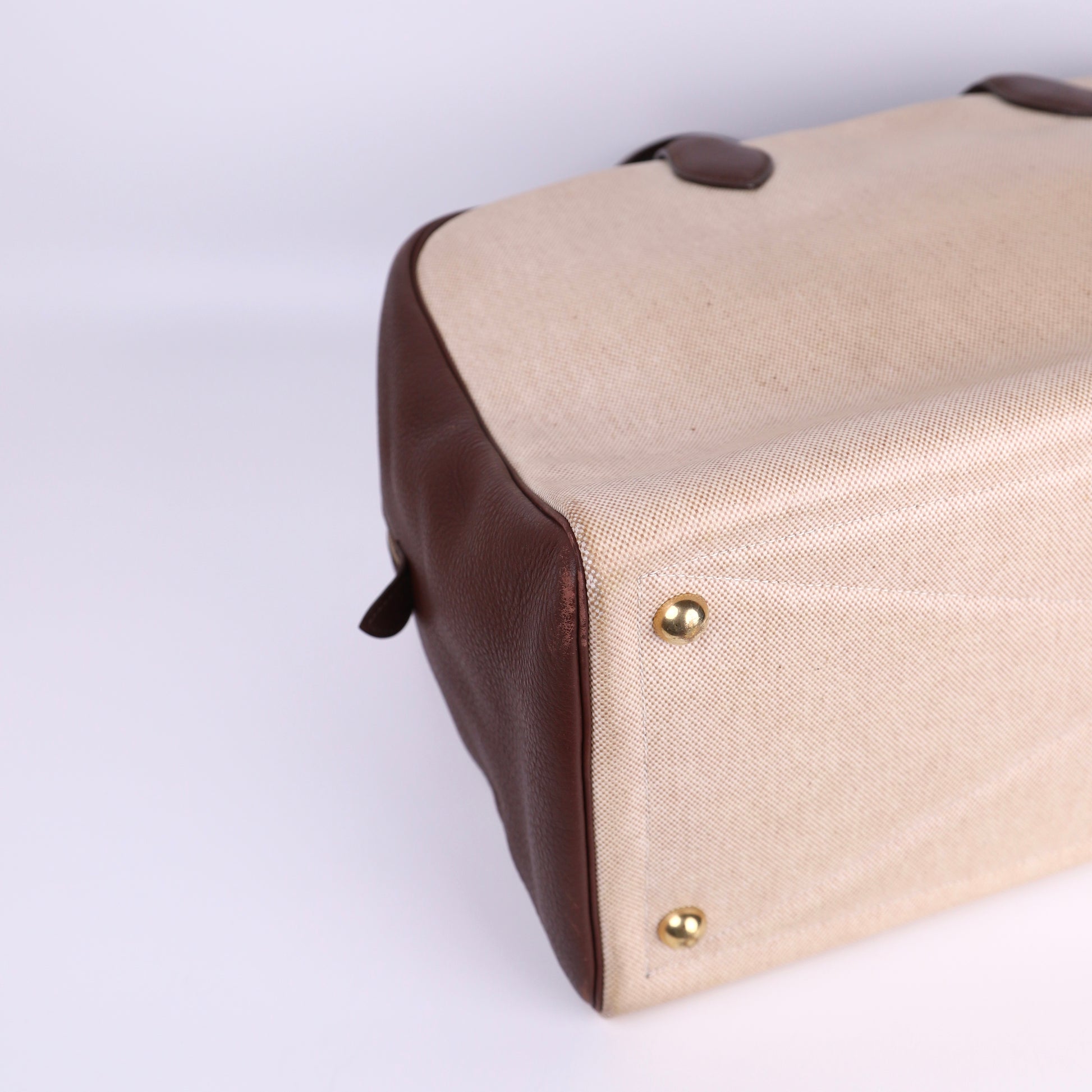 Hermes Victoria 43 Handbag in Togo/Canvas Chocolat，corner3