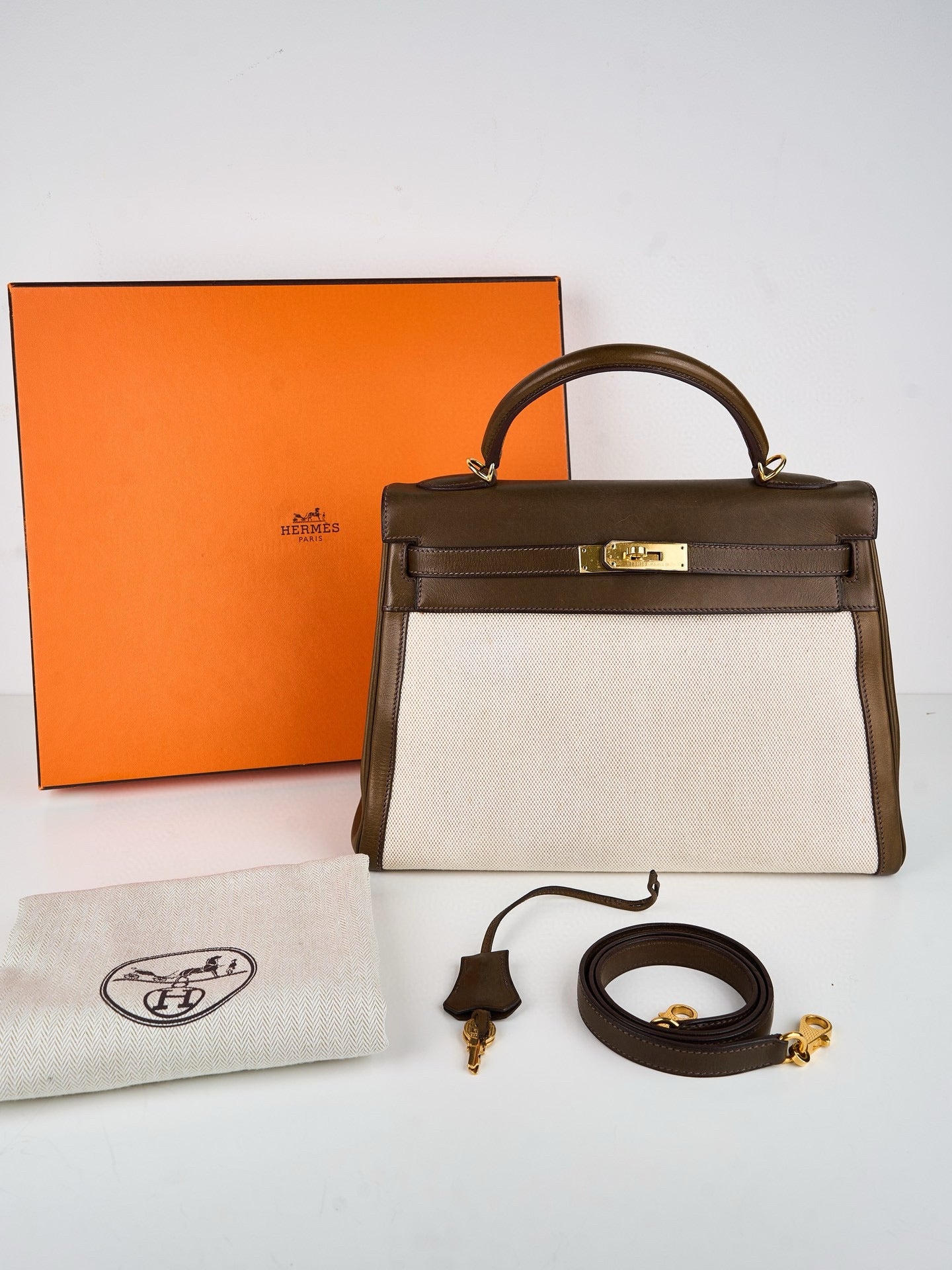 Hermes｜Kelly 32 Handbag Olive green Barenia Canvas 2002