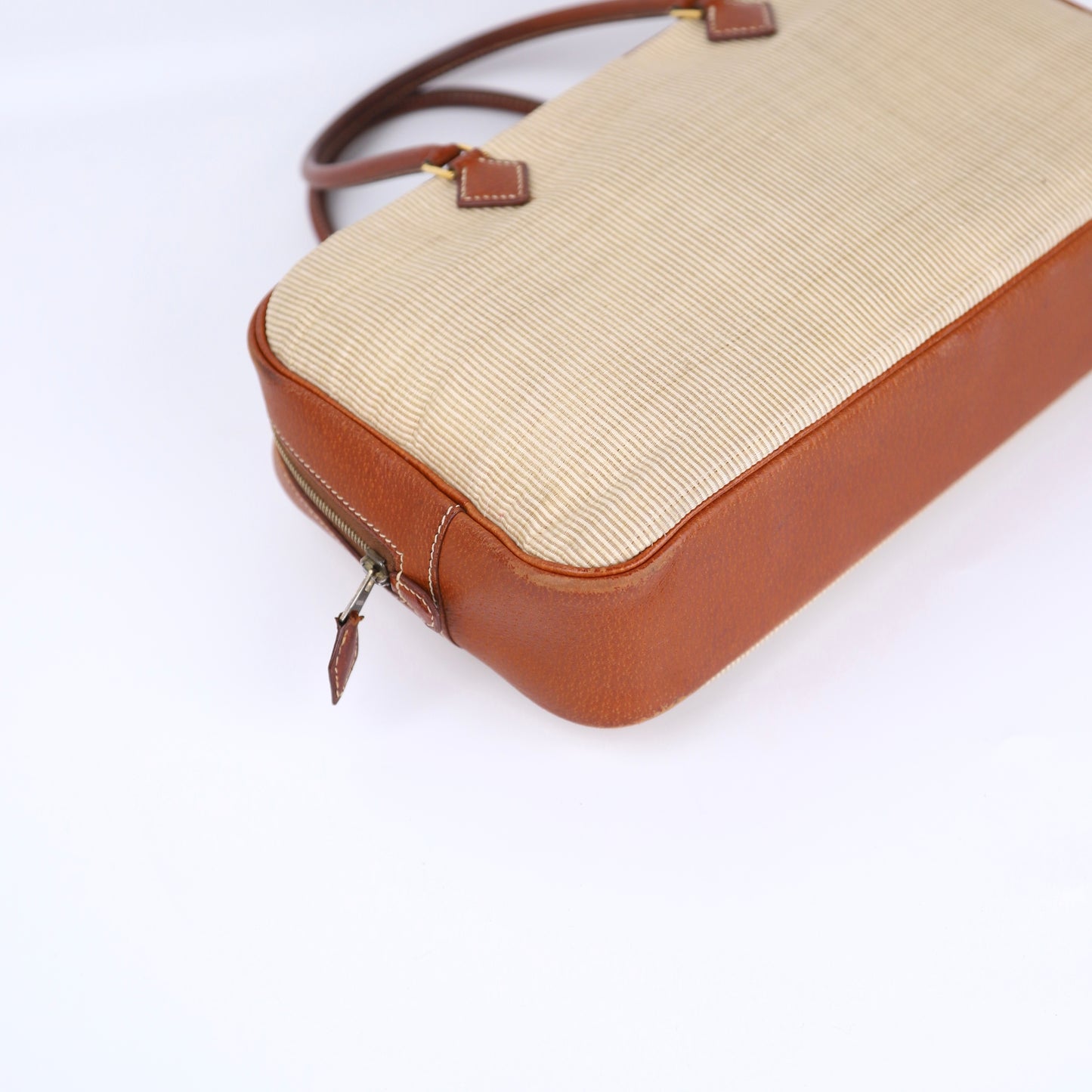 Hermes Plume Elan 28 Handbag in Peau de Porc/Crinoline 2002,corner3