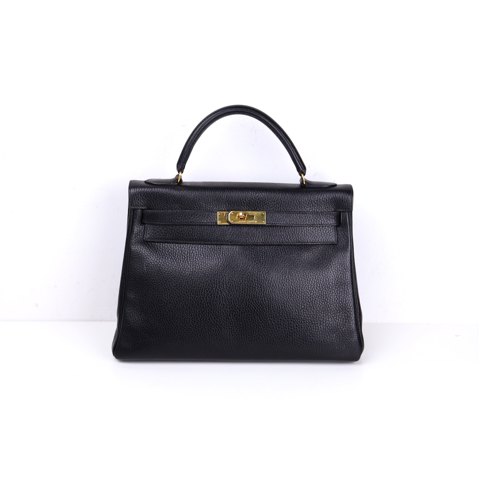 Hermes Kelly 32 Handbag in Vachette Ardennes  Black 1991，front view