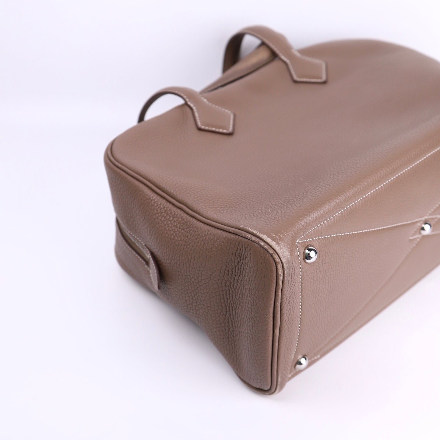 Hermes Victoria 35 Handbag in Taurillon Clemence Etoupe 2015,corner3