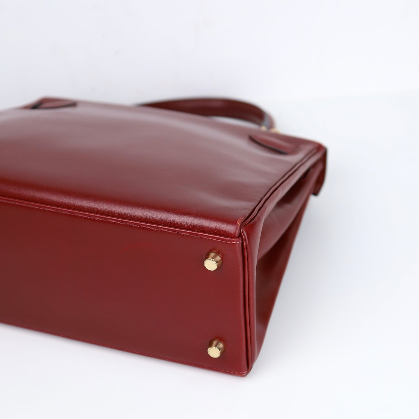 Hermes Kelly 28 Handbag in Box calf  Rouge H 2001,corner4
